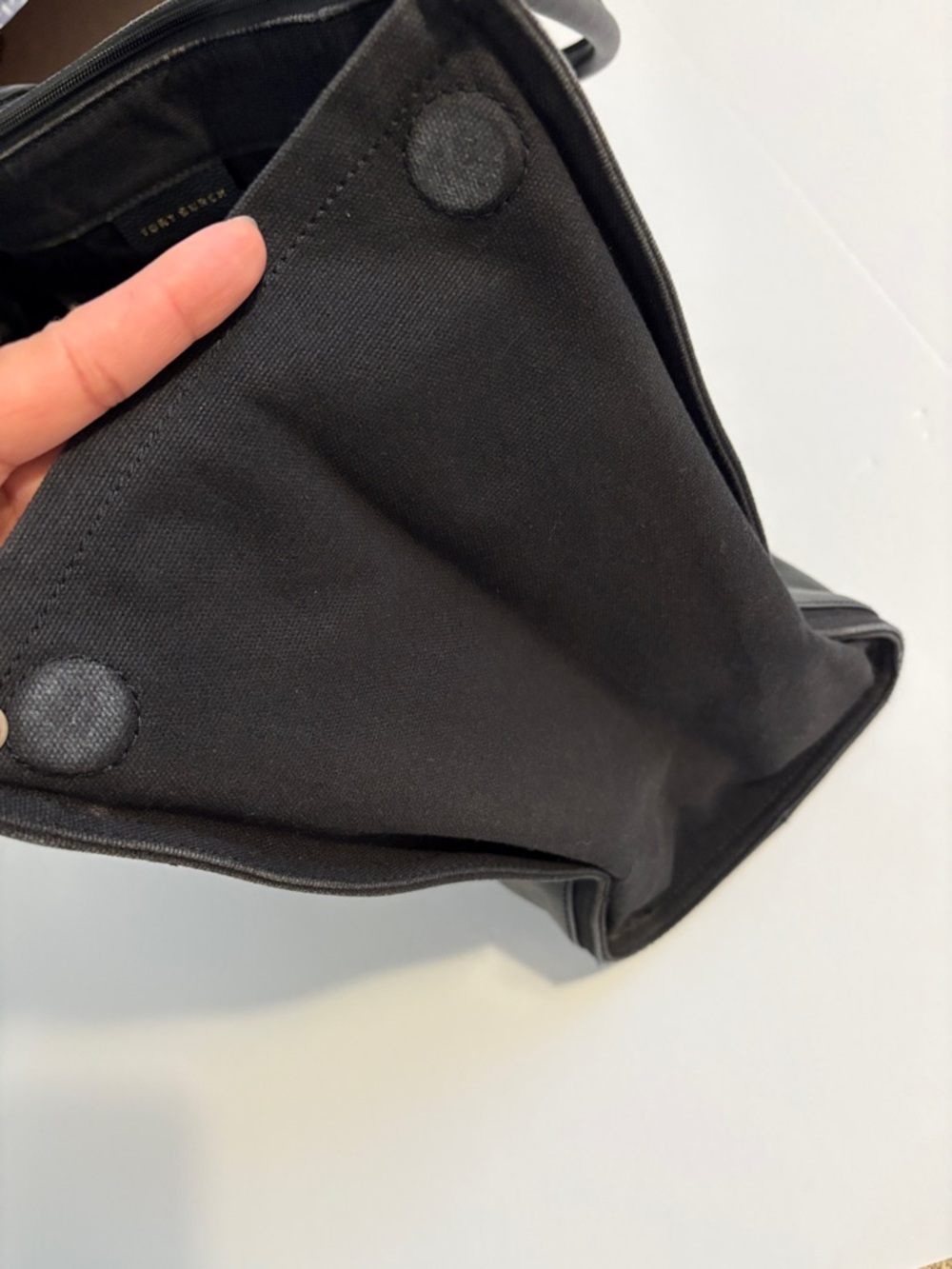 Tory Burch Black Pebbled Leather Tote with Logo - Picture 12 of 12